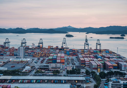 Navigating Graphite Price Pressures and Supply Chain Shifts